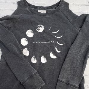 Cold shoulder sweatshirt XS